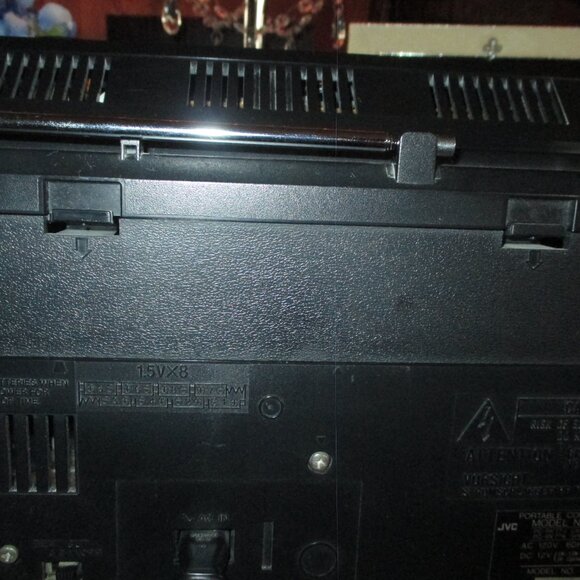 JVC Portable Component System/PC-V77 - Picture 11 of 16